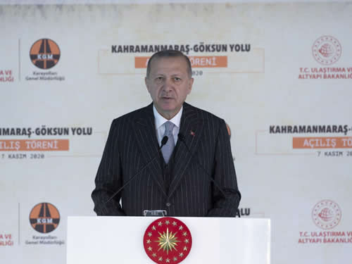 “BİZ BÜYÜK HAYALLERİ VE HEDEFLERİ OLAN BİR ÜLKEYİZ”