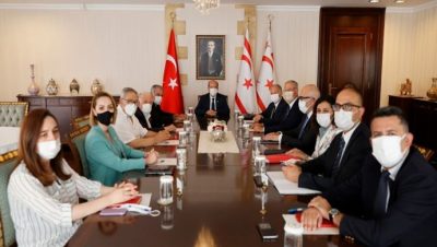 Cumhurbaşkanı Ersin Tatar, Meclis Başkanı ve eski Meclis Başkanları ile bir araya geldi