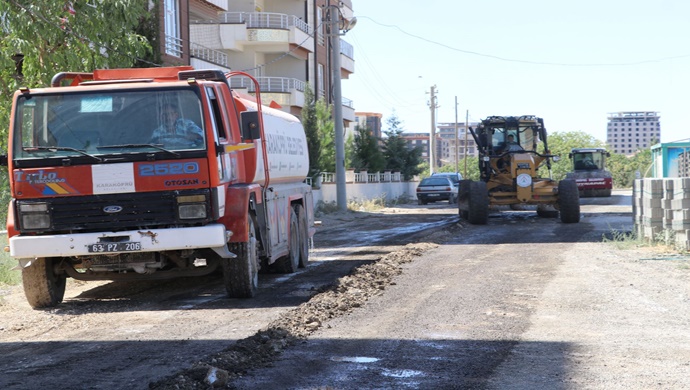 KARAKÖPRÜ’DE ÜST YAPI ÇALIŞMALARI TAM GAZ