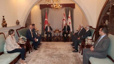 Cumhurbaşkanı Ersin Tatar, Ulusal Turunçgil Konseyi başkan vekili ve beraberindekileri kabul etti