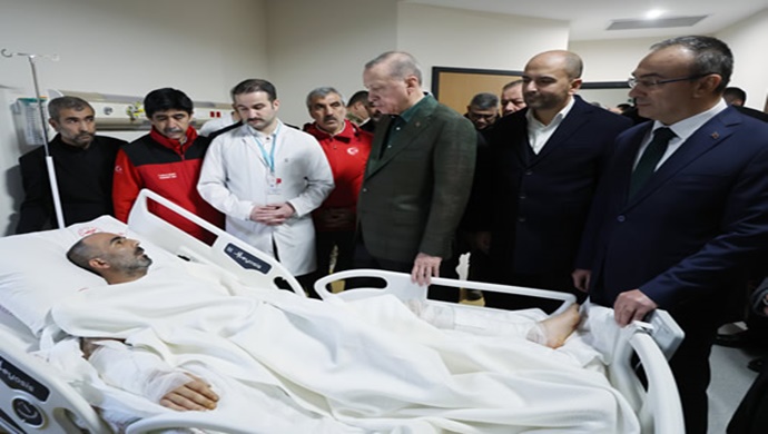 Cumhurbaşkanı Erdoğan, Kilis’te deprem bölgesinde incelemelerde bulundu