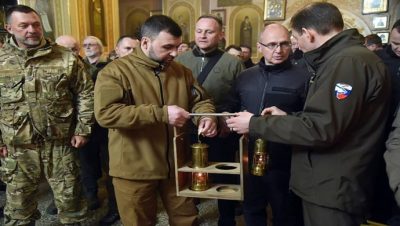 «Единая Россия» помогла доставить Благодатный огонь на Донбасс