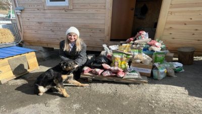 «Единая Россия» передала корм и вещи приюту для бездомных животных в Челябинской области