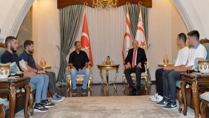 Cumhurbaşkanı Ersin Tatar, KKTC Atıcılık Federasyonu heyetini kabul etti