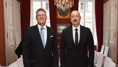 İlham Aliyev Avrupa Komisyonu Başkan Yardımcısı ile görüştü