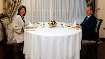 Cumhurbaşkanı Ersin Tatar, Kişisel Temsilci Holguin ile iftar yemeğinde bir araya geldi